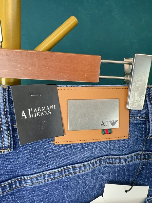 ブランドジーンズ細部ディテール